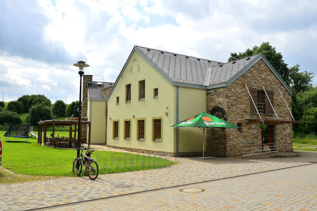 Penzion Mlyn Ropice Bagian luar foto